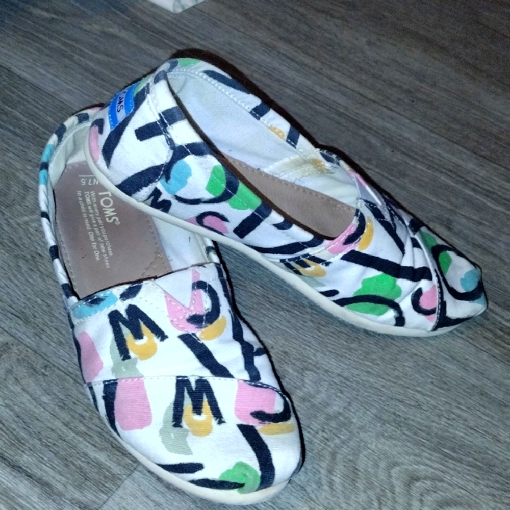 TOMS Graffiti Print Multicolor Shoes 7.5